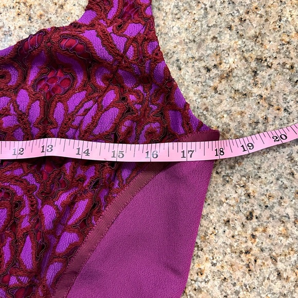 Diane Von Furstenberg Geovana Lace Purple Amethyst/Red Onyx Dress size 8 EUC - Picture 7 of 14